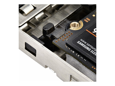 Startech : M.2 NVME SSD TO PCIE X4 SLOT - HOT SWAP MOBILE RACK/BACKPLANE