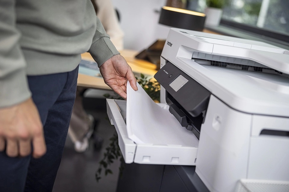 Brother J6000 gestion du papier et nombre de bacs papier