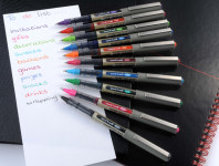 uni-ball Stylo roller eye fine UB-157, noir uni-ball Stylo roller eye fine UB-157, noir