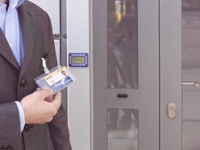 DURABLE double porte-badges avec clip, transparent,