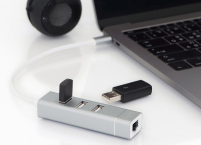 DIGITUS adaptateur USB 2.0 vers Fast Ethernet, 3 ports USB