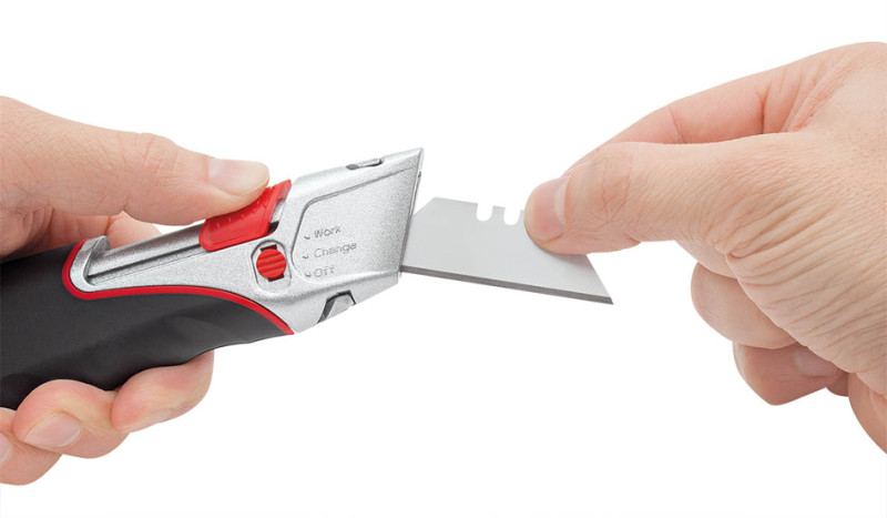 Wedo 783009 - Cutter Professionnel Avec Lame 9 Mm, Guide Métal Et Sécurité Automatique
