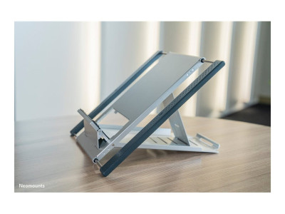 NewStar : UNIVERSAL NOTEBOOK STAND MOBILE VERSION - SILVER