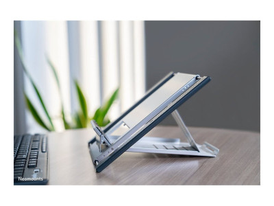 NewStar : UNIVERSAL NOTEBOOK STAND MOBILE VERSION - SILVER