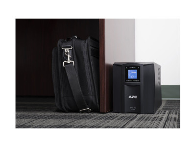APC : APC SMART-UPS C 1000VA LCD 230V avec SMARTCONNECT