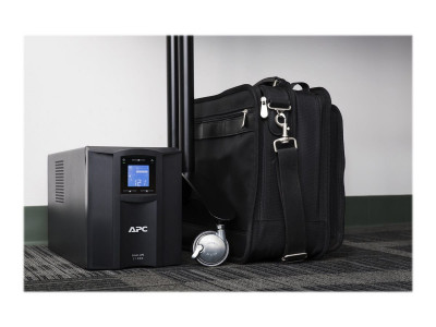 APC : APC SMART-UPS C 1000VA LCD 230V avec SMARTCONNECT