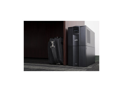 APC : SMART-UPS 2200VA LCD 230V avec SMARTCONNECT