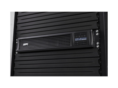 APC : SMART-UPS 2200VA LCD RM 2U 230V avec SMARTCONNECT