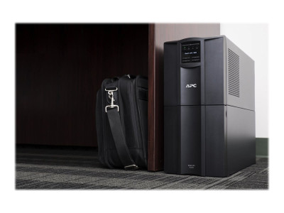 APC : SMART-UPS 3000VA LCD 230V avec SMARTCONNECT