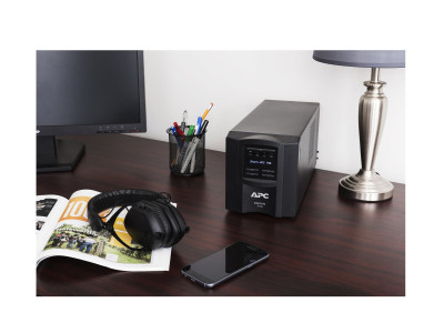APC : SMART-UPS 750VA LCD 230V avec SMARTCONNECT