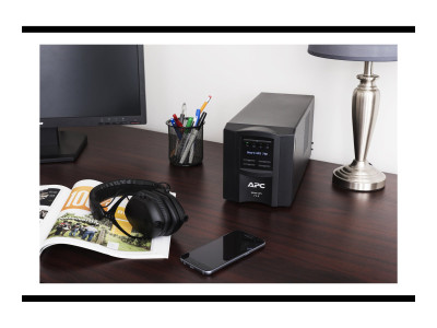APC : SMART-UPS 750VA LCD 230V avec SMARTCONNECT