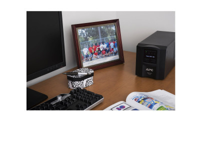 APC : SMART-UPS 750VA LCD 230V avec SMARTCONNECT