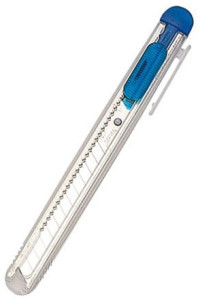 NT Cutter iA 120 P, boîtier en plastique, rouge-transparent