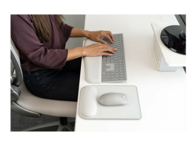 Kensington : ERGOSOFT MOUSEPAD W. WRIST REST pour STANDARD MOUSE GREY