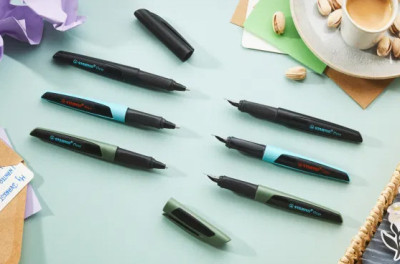 STABILO Stylo à plume Flow SPORTY M, noir/bleu