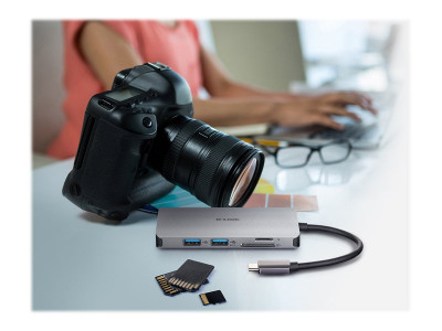 D-Link : 6-IN-1 USB-C HUB avec HDMI card READER/POWER DELIVERY