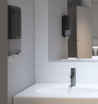 Distributeur d'essuie-mains pliés TORK, plastique, blanc