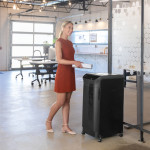 Fellowes Aktenvernichter AutoMax 600M, Partikel 2 x 12 mm Fellowes Aktenvernichter AutoMax 600M, Partikel 2 x 12 mm