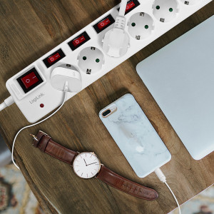 Multiprise LogiLink, 6 prises avec 7 interrupteurs, blanche
