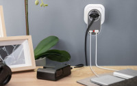 Adaptateur de prise universel DIGITUS avec 2 ports USB-A Adaptateur de prise universel DIGITUS avec 2 ports USB-A
