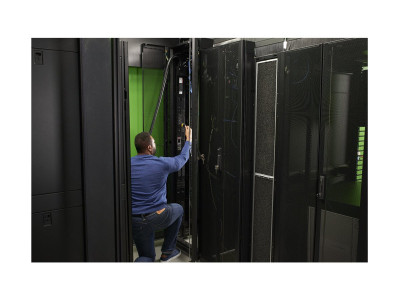 APC : RACK PDU 9000 SWITCHED ZEROU 11.0KW 230V C13 C19