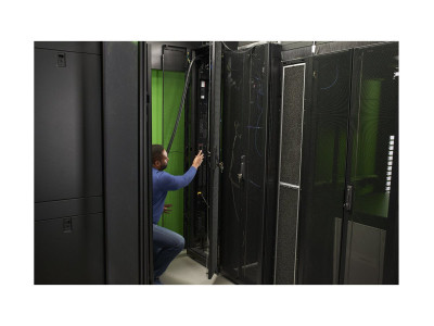 APC : RACK PDU 9000 SWITCHED ZEROU 11.0KW 230V C13 C19