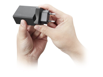 Lenovo : 65W USB-C AC TRAVEL ADAPTER .