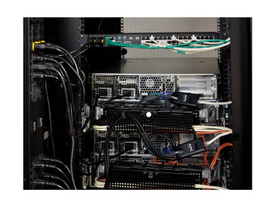 APC : KVM 2G SERVER module PS/2 avec VIRTUAL MEDIA IN