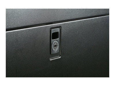 APC : NETSHELTER SX 45U 750MM WIDE X 1070MM DEEP ENCLOSURE avec SI