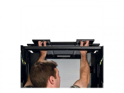 APC : NETSHELTER SX 45U 750MM WIDE X 1070MM DEEP ENCLOSURE avec SI