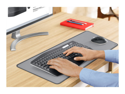 Logitech : DESK MAT STUDIO SERIES - MID GREY - NAMR-EMEA