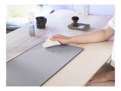 Logitech : DESK MAT STUDIO SERIES - MID GREY - NAMR-EMEA