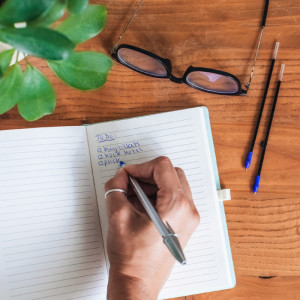 BIC Stylo à bille Cristal RE'NEW, présentoir de comptoir