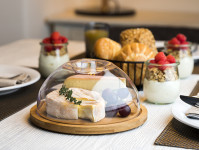 APS Plateau en bambou avec cloche,rond, diamètre: 205 mm APS Plateau en bambou avec cloche,rond, diamètre: 205 mm