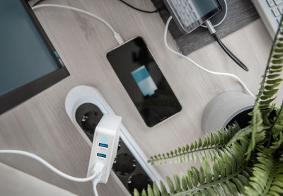 DIGITUS Chargeur secteur universel USB, 4 ports, USB-C/USB-A