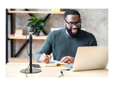 Kensington : KENSINGTON A1010 TELESCOPIC DESK STAND