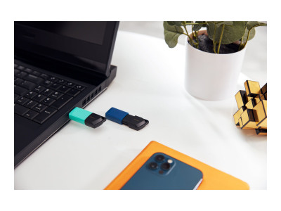 Kingston : 256GB DT EXODIA M USB3.2 GEN 1 (BLACK + TEAL)