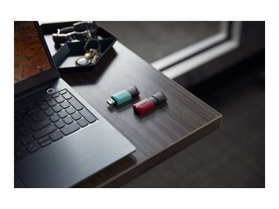 Kingston : 256GB DT EXODIA M USB3.2 GEN 1 (BLACK + TEAL)