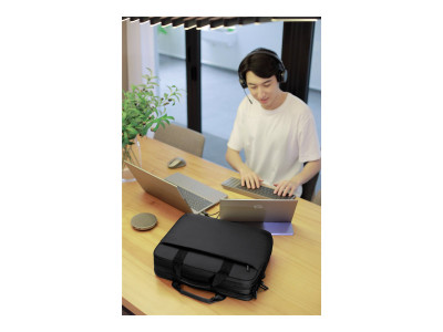 Dell : ECOLOOP PRO BRIEFCASE CC5623 (11-16)