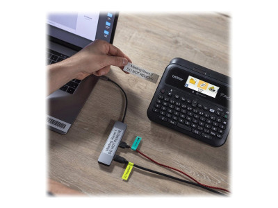 Brother : PT-D610BTVP P-TOUCH tape LABELPRINTER LCD 180 DPI 24MM