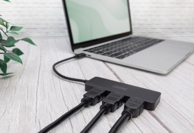 DIGITUS Hub vidéo MST, 3 ports, USB-C - 3x HDMI, noir