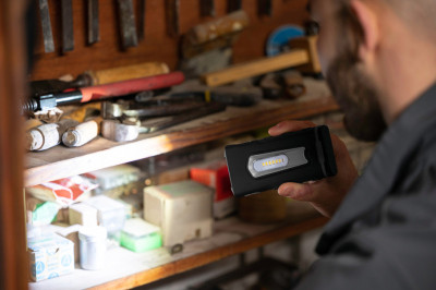 ANSMANN Lampe de travail LED WL800R Pocket, noir