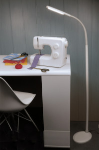 KLEIBER Lampe LED sur pied, 4 couleurs de lumière, blanc