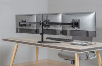 LogiLink Dreifach-Monitorarm mit Standfuß, Armlänge: 658 mm LogiLink Dreifach-Monitorarm mit Standfuß, Armlänge: 658 mm