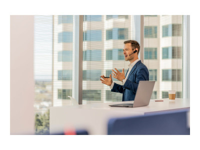 Poly : S8245/A UNLIMITED TALK TIME SAVI 3IN1 CONVERT UC DECT EMEA