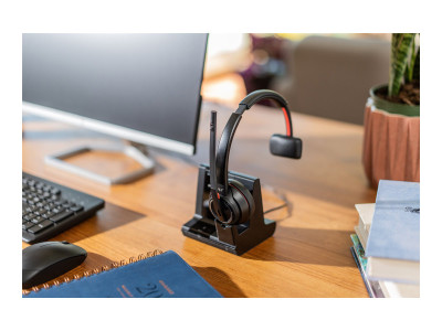 Poly : SAVI W8210/A UC/ DECT/ EMEA VERSION