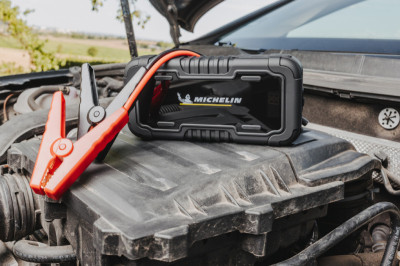 MICHELIN KFZ-Starthilfegerät Jump Starter, 12.000 mAh