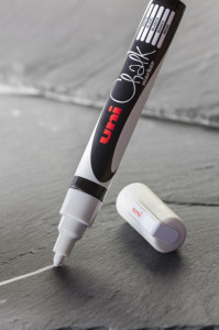 uni-ball Marqueur craie Chalk marker PWE5M/8 PF, étui de 8