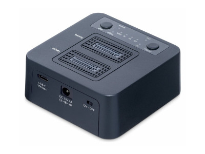 Startech : 1:1 M.2 NVME DUPLICATOR - M.2 SSD CLONER et drive DOCK