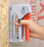 TACWISE Agrafeuse/cloueuse Z4-140 (4 en 1), argent/orange TACWISE Agrafeuse/cloueuse Z4-140 (4 en 1), argent/orange